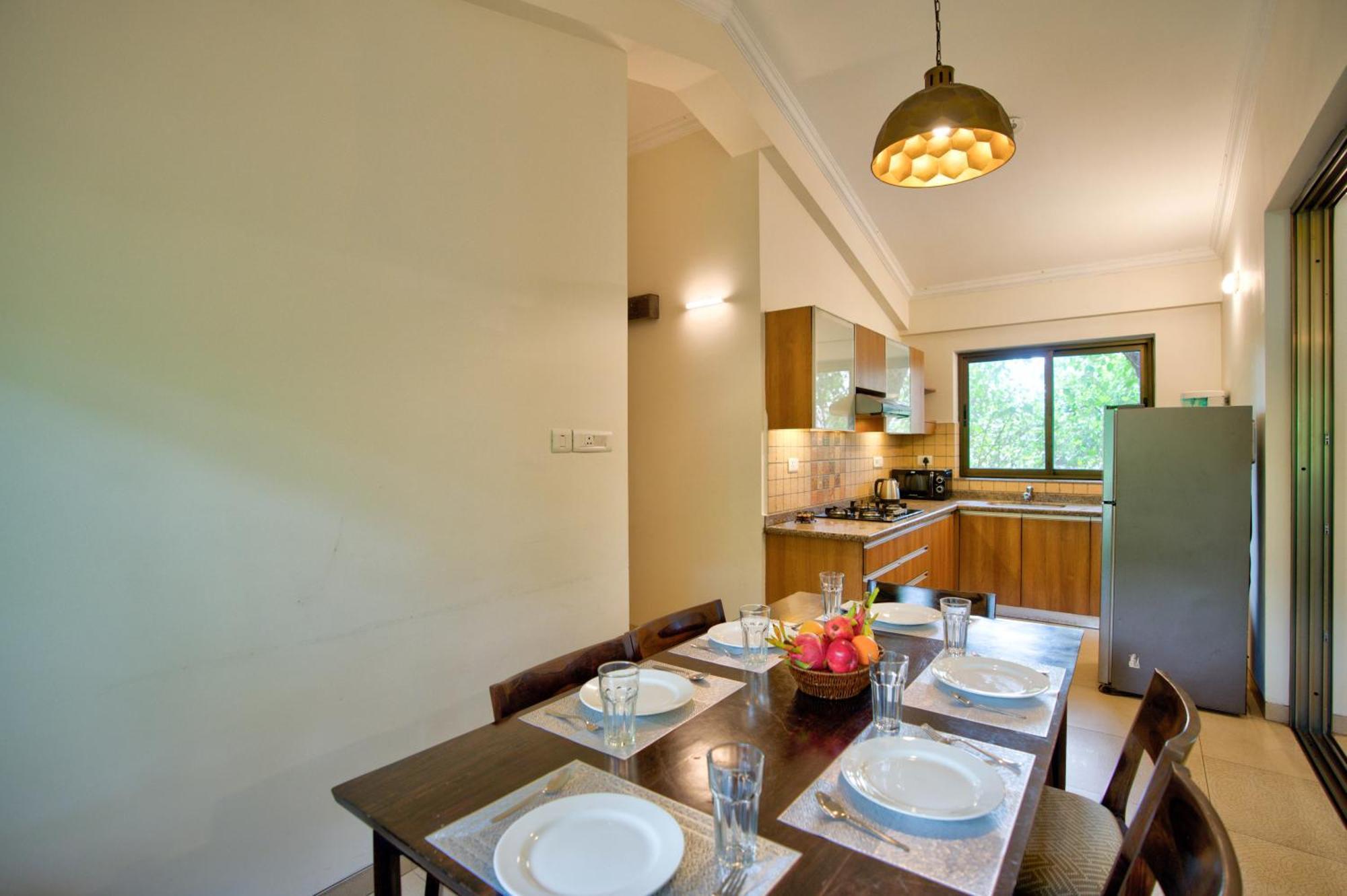 Cozy 2bhk Pool In Apartment