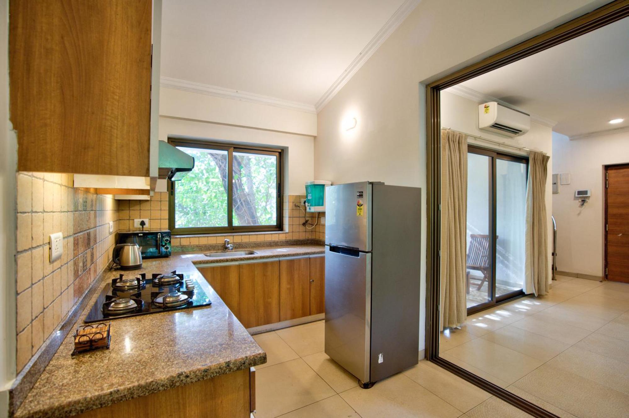 Cozy 2bhk Pool In Apartment *